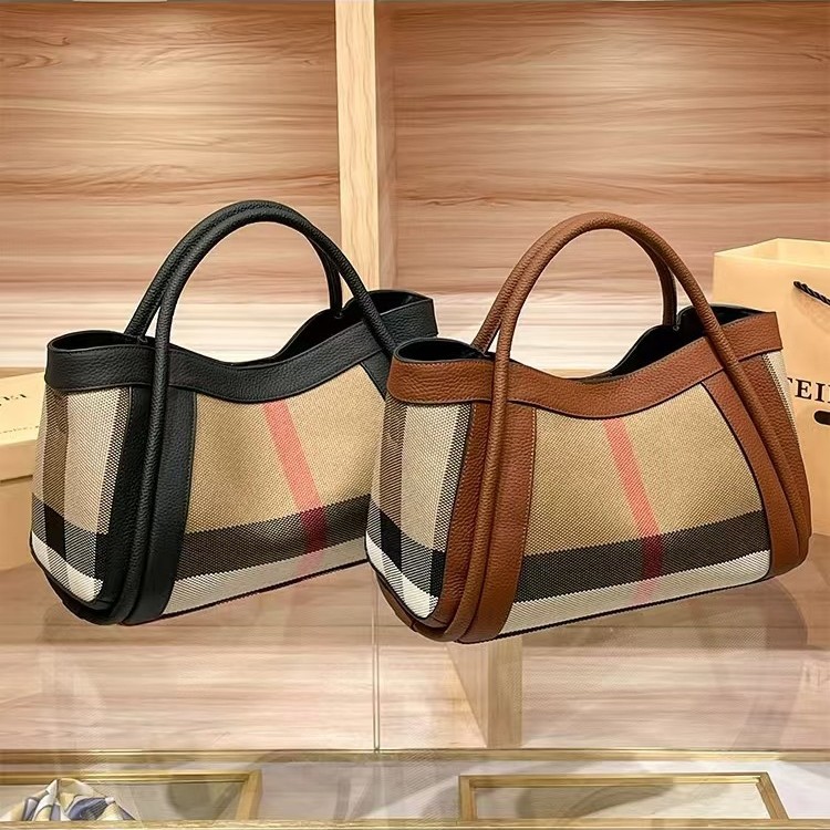 Luxury Lifestyle Design - 高級ハンズフリーデザイナーズおむつバッグ 女性用 大容量トートバッグ エレガントレザー クロスボディハンドバッグ アクティブライフスタイル向け
